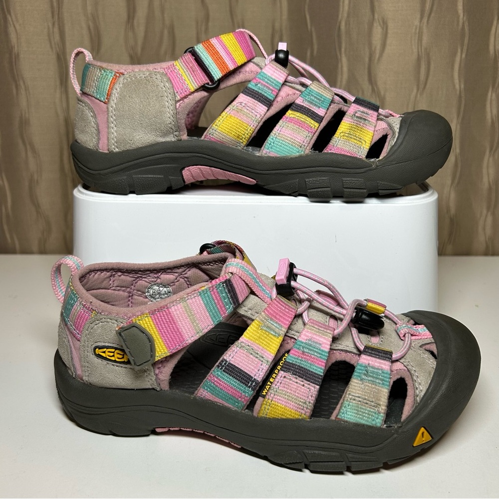 Keen Newport H2 Little Girl 2 Closed Toe Pink Multicolor Stripes Waterproof